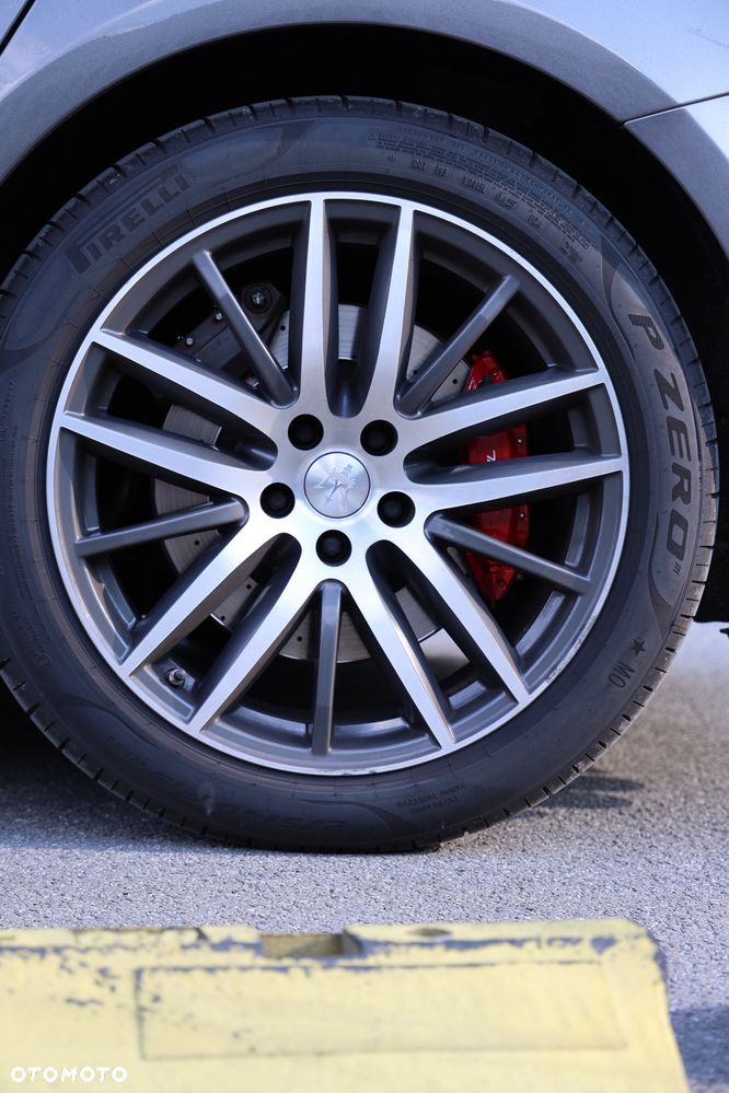 Maserati Ghibli S Q4 - 11