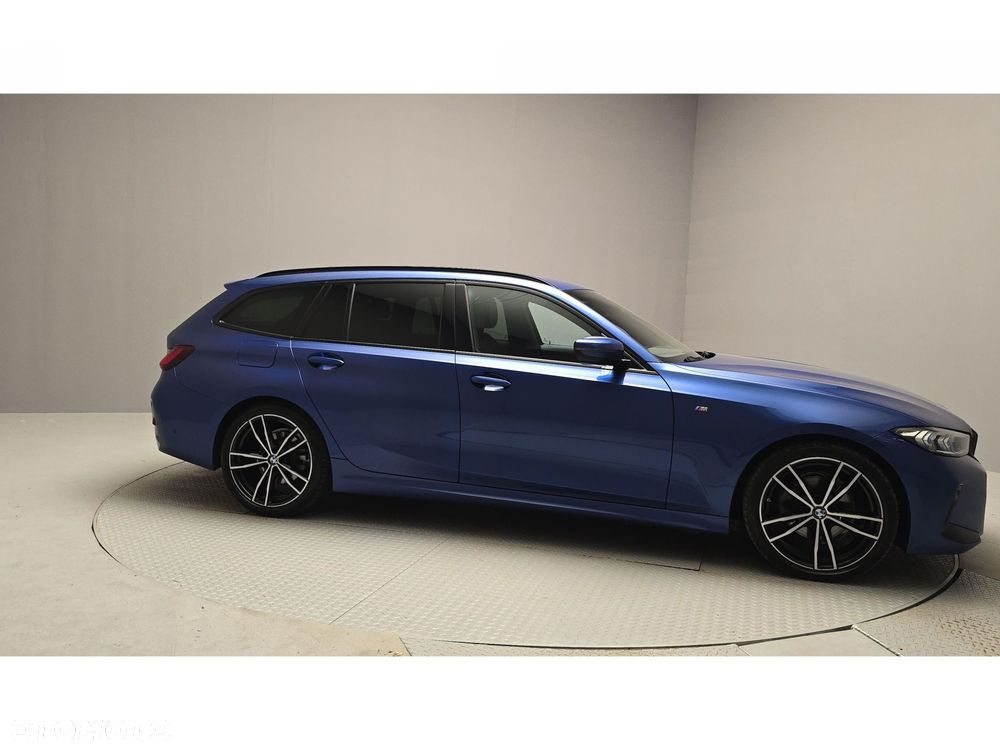 BMW Seria 3 320d xDrive M Sport - 6