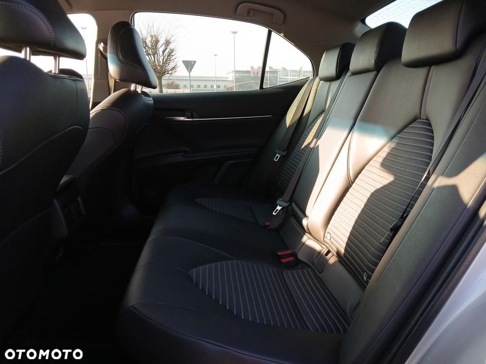 Toyota Camry 2.5 Hybrid Prestige CVT - 16