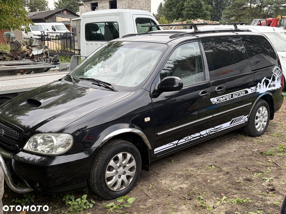 Kia Carnival - 2