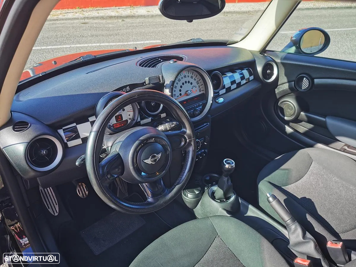 MINI 3 Portas Cooper D - 20