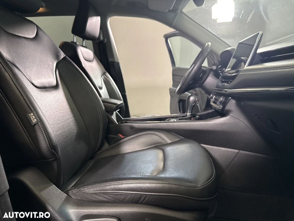 Jeep Compass - 12