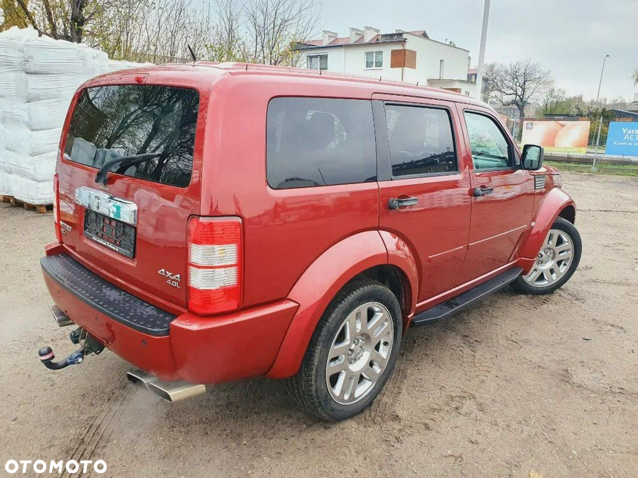 Dodge Nitro - 10