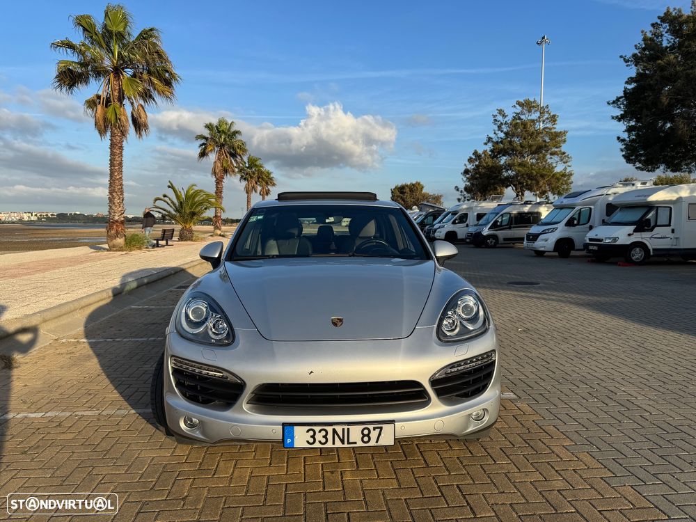 Porsche Cayenne S - 2