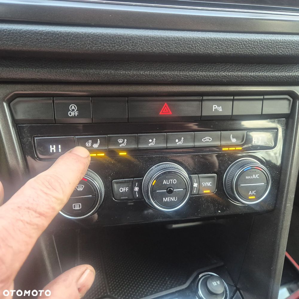 Volkswagen T-Roc 1.0 TSI Style - 6