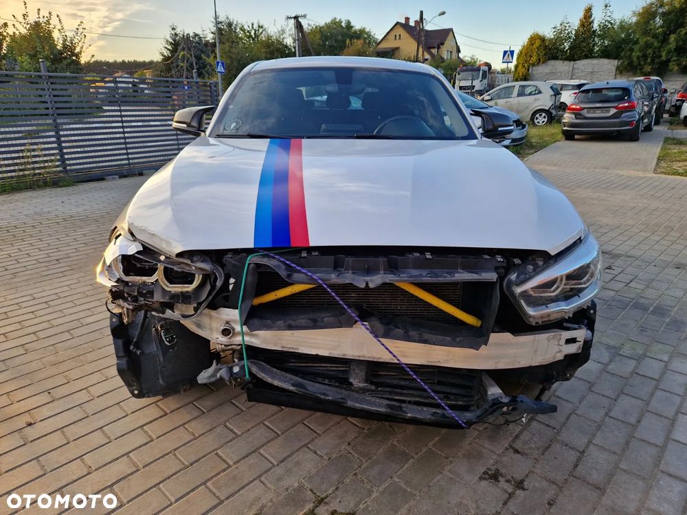 BMW Seria 1 116d Sport Line - 4