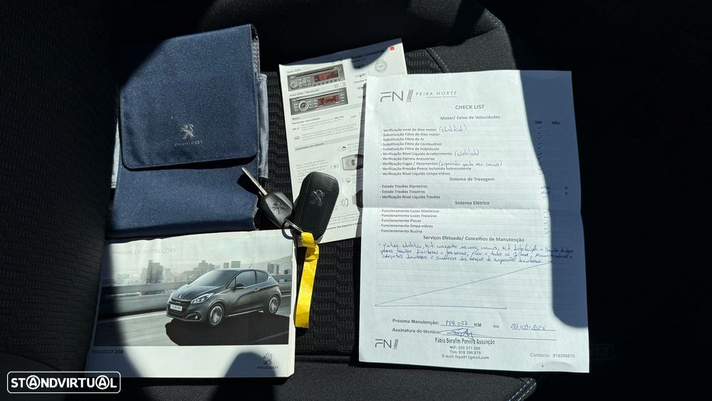 Peugeot 208 1.5 BlueHDi Signature - 42