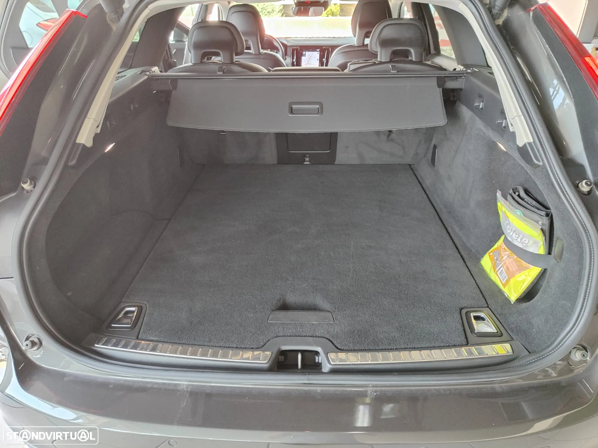 Volvo V90 2.0 D4 Momentum Geartronic - 13