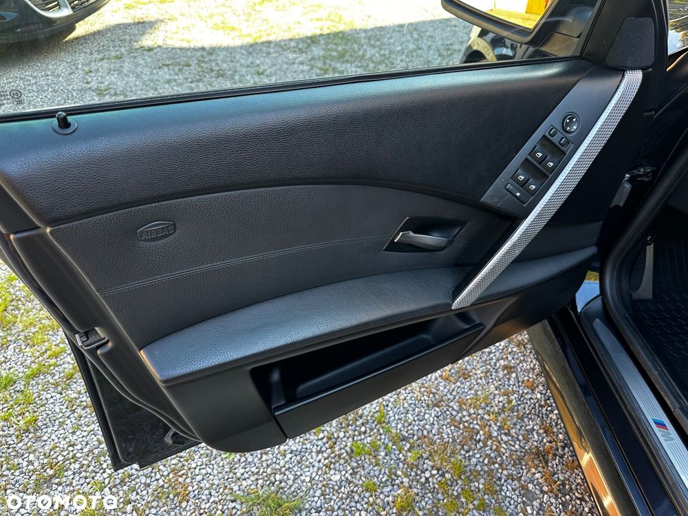 BMW Seria 5 525i - 21