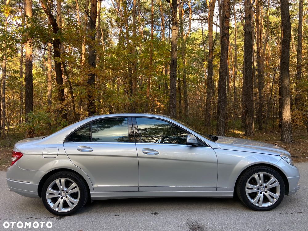 Mercedes-Benz Klasa C 280 4Matic 7G-TRONIC Avantgarde - 7