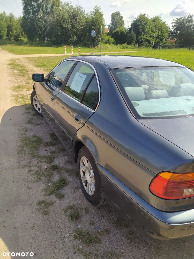 BMW Seria 5 - 10