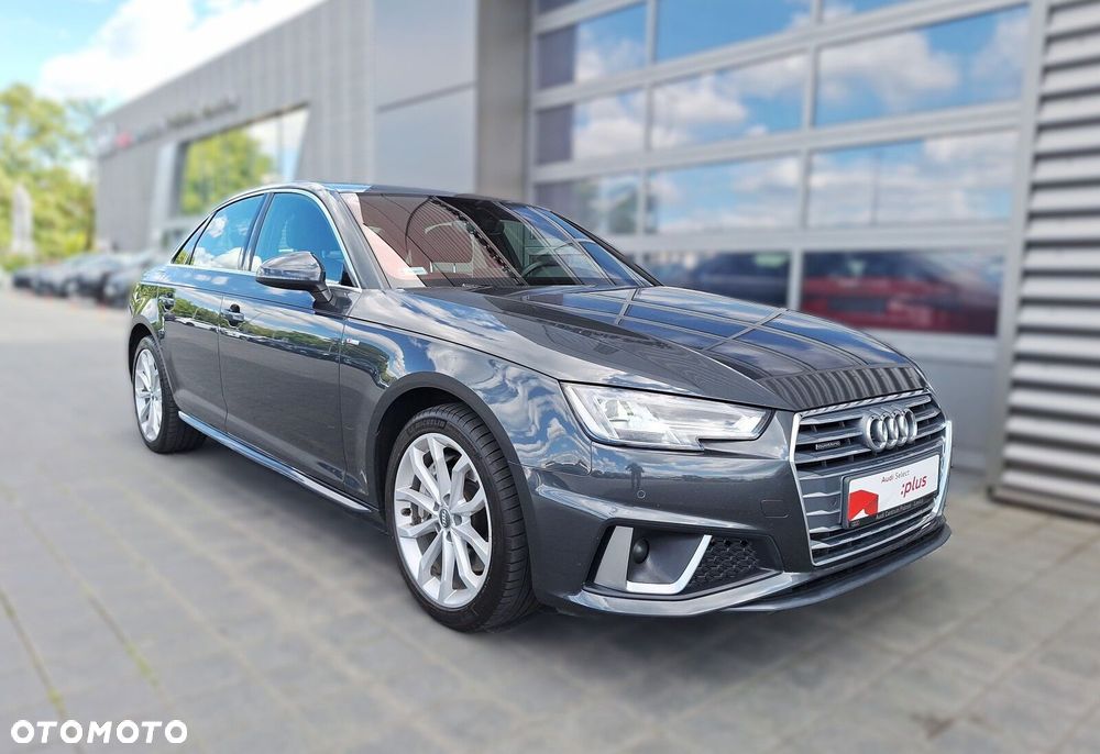 Audi A4 Limousine - 37