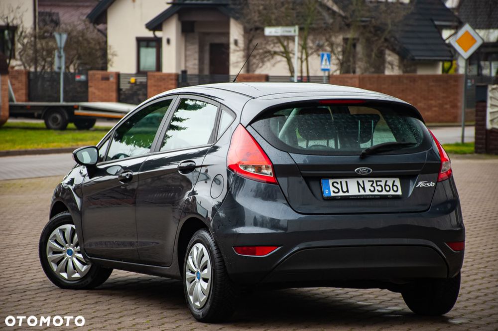 Ford Fiesta 1.4 Champions Edition - 16