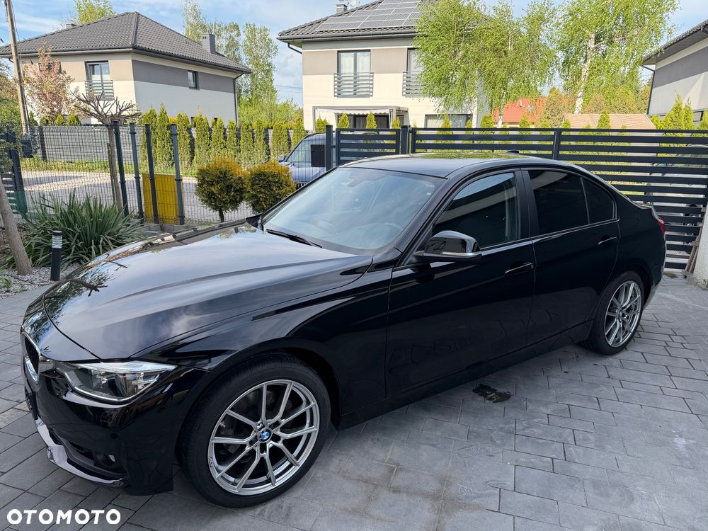 BMW Seria 3 318i Sport Line Shadow - 4