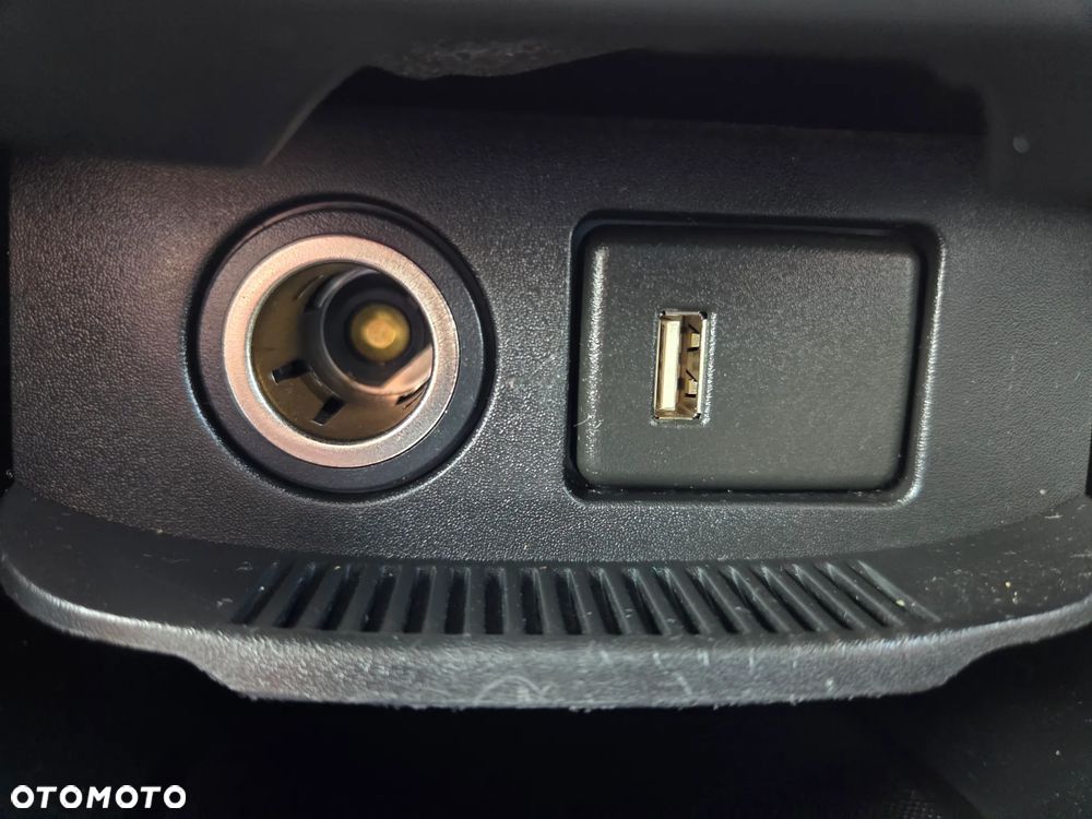 Opel Zafira 1.4 Turbo Business Edition - 24