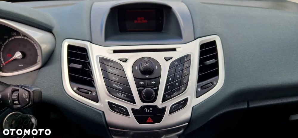 Ford Fiesta 1.25 SYNC Edition - 25