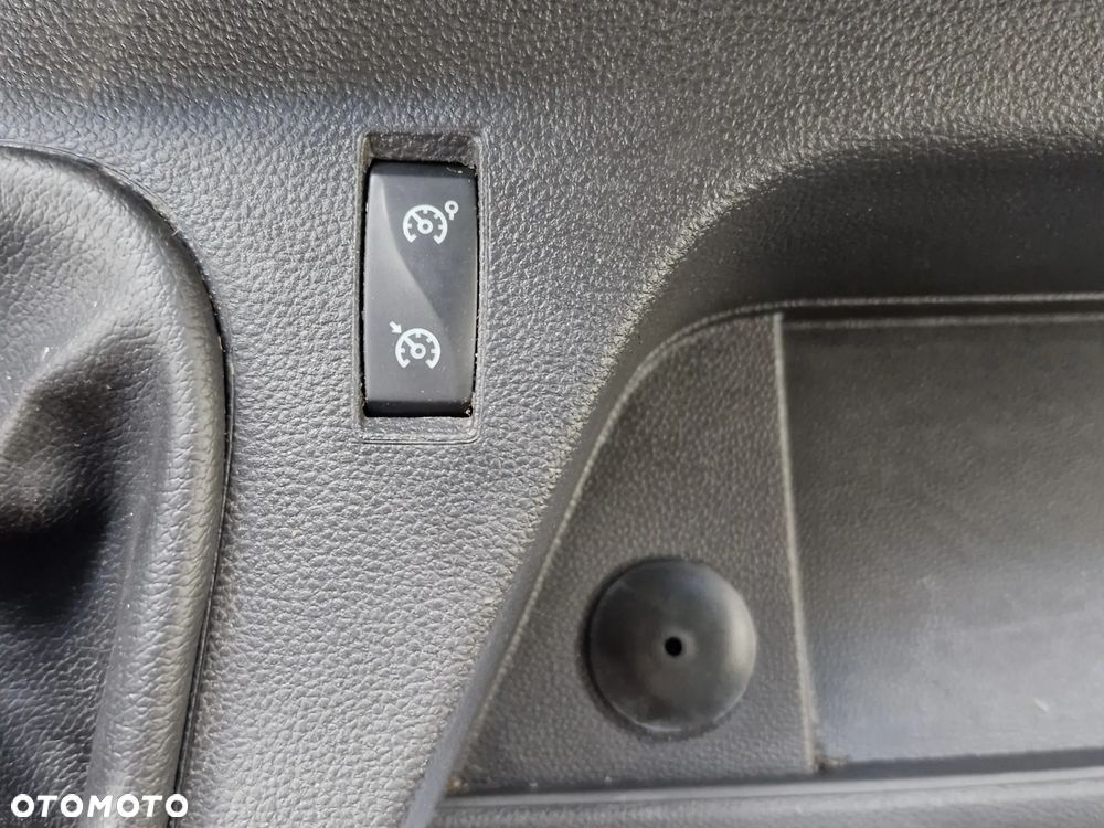 Renault Master, 2020 XI, L3H2, nawigacja, tempomat, klima, hak, czujniki - 17
