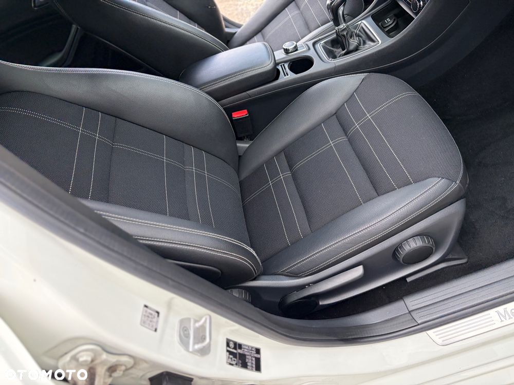 Mercedes-Benz Klasa A 180 BlueEfficiency Edition - 16