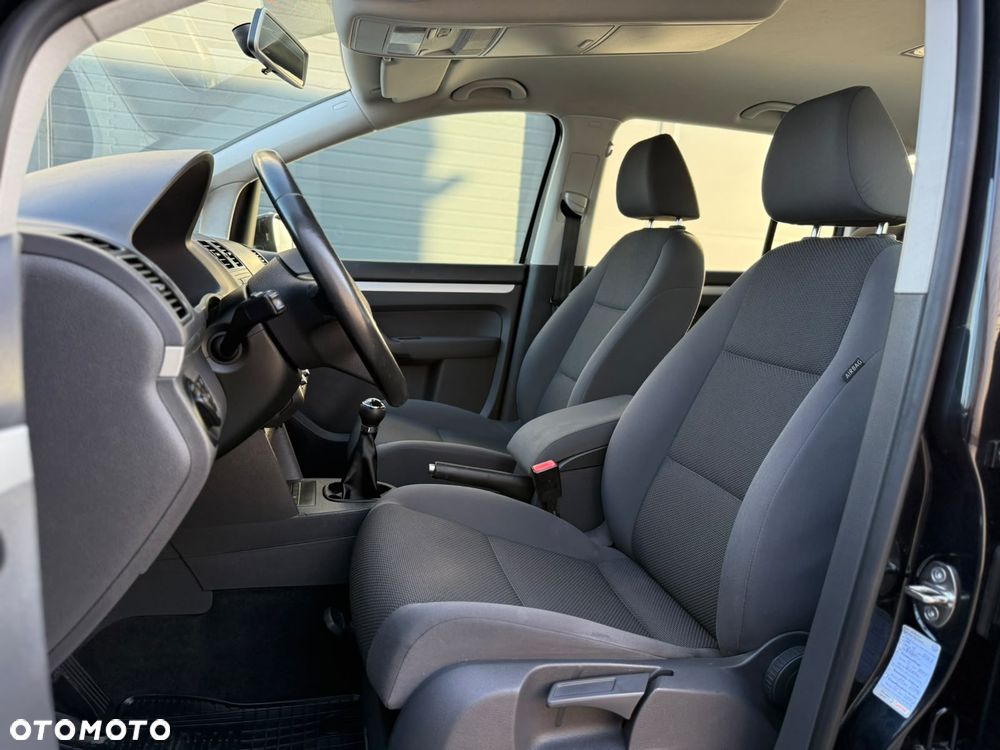 Volkswagen Touran 1.6 TDI DPF BlueMotion Technology MATCH - 15