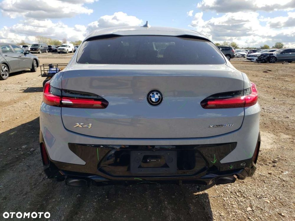 BMW X4 - 11