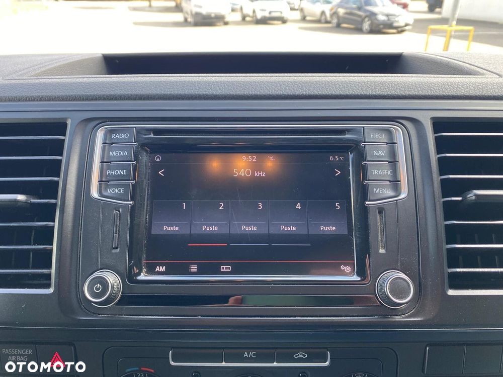 Volkswagen Transporter L2H1 - 17