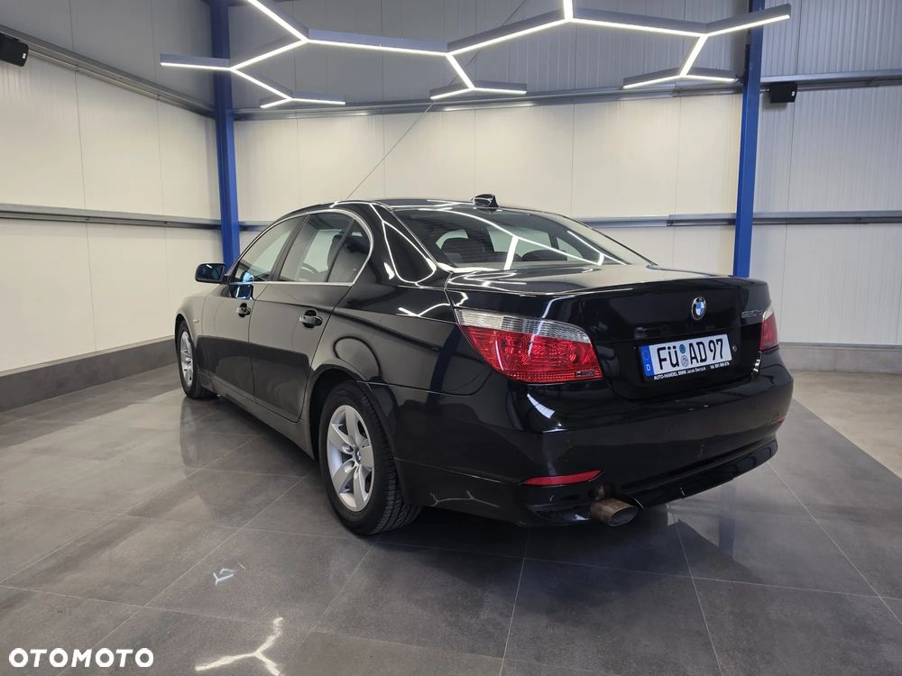 BMW Seria 5 520d Special Edition - 13