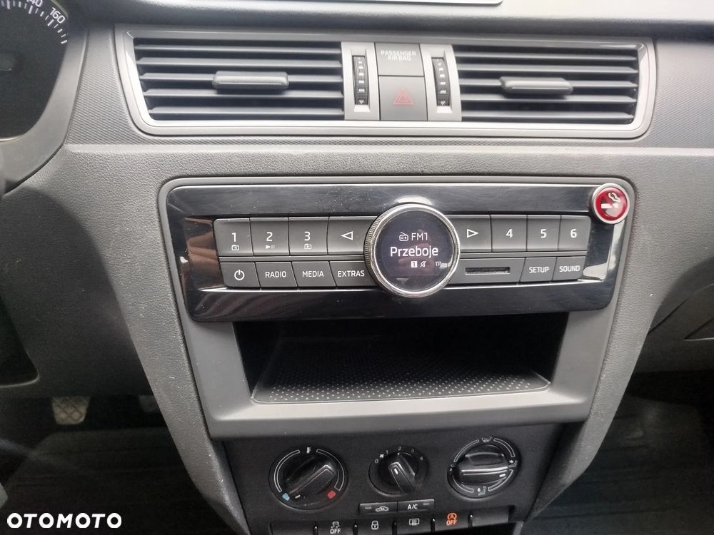 Skoda RAPID 1.2 TSI Ambition - 9