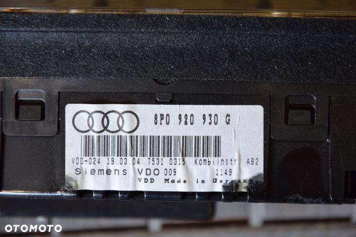 Audi A3 8P benzyna Licznik zegary 8P0920930G 151.000km - 3