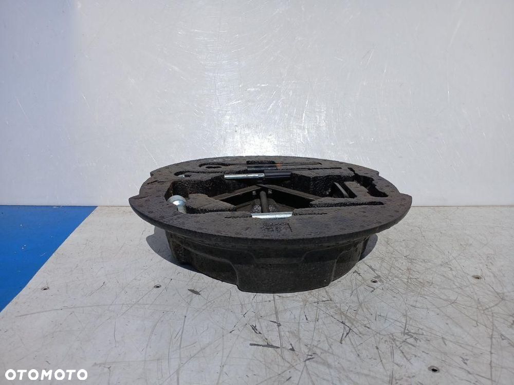 LEWAREK PODNOŚNIK ZESTAW NAPRAWCZY KOŁA ZAPASOWEGO KIA CEED I 09149-1H000 - 2