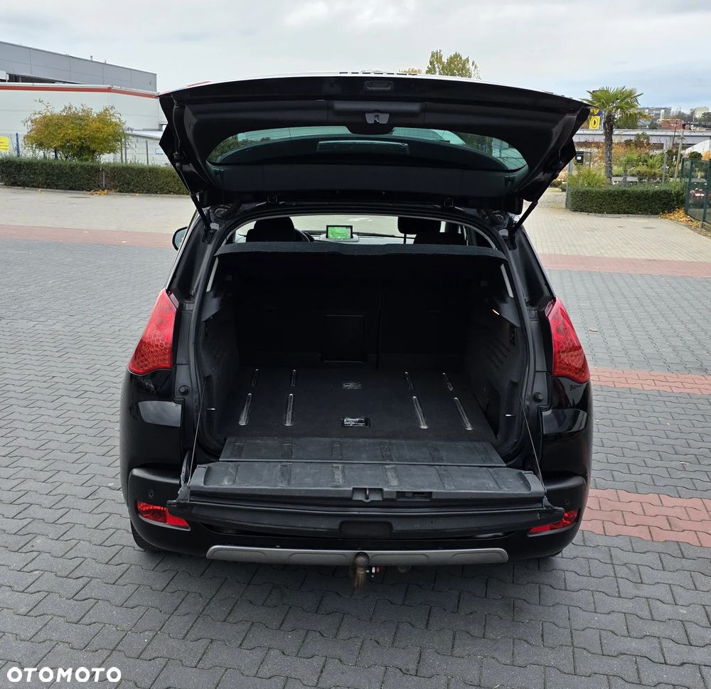 Peugeot 3008 2.0 HDi HYbrid4 - 5