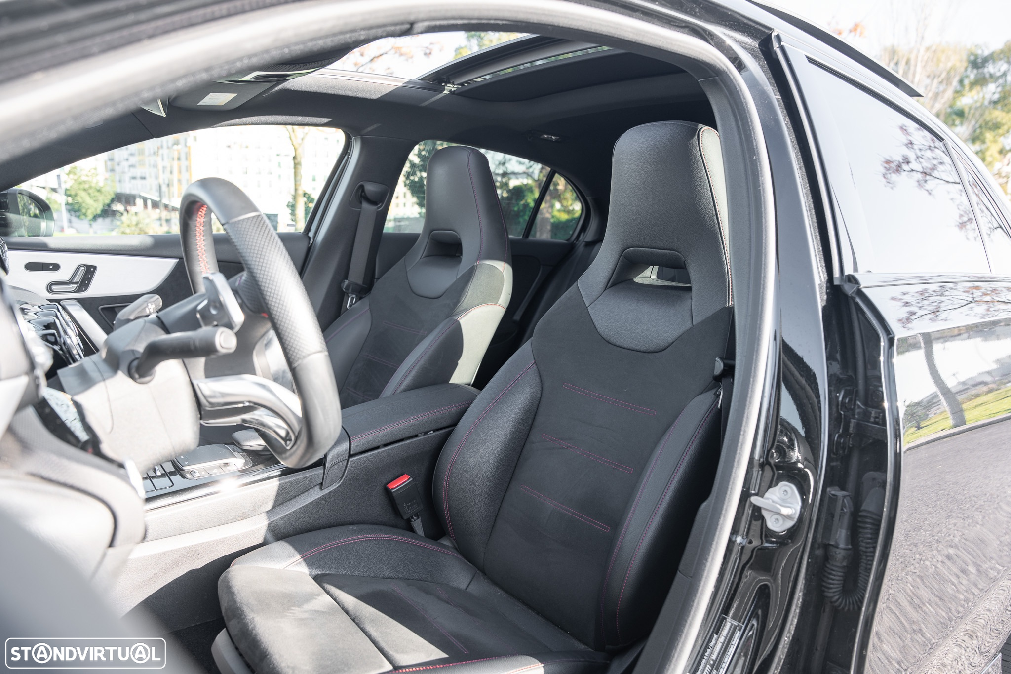 Mercedes-Benz A 250 e AMG Line - 11