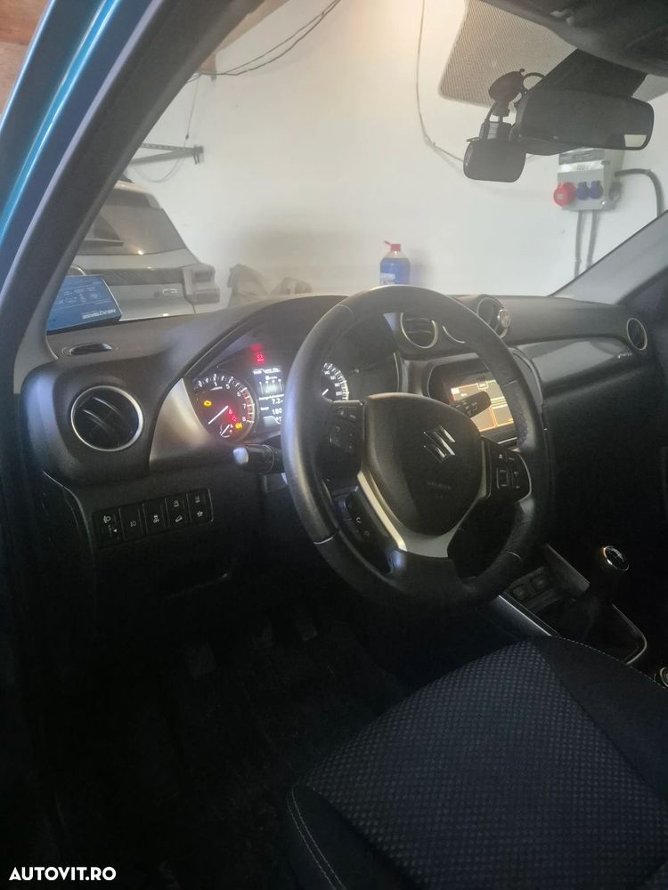 Suzuki Vitara - 3