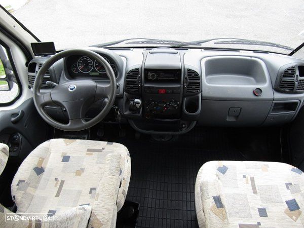 Adria Adriatik Coral 650 SP Cama Francesa - 25