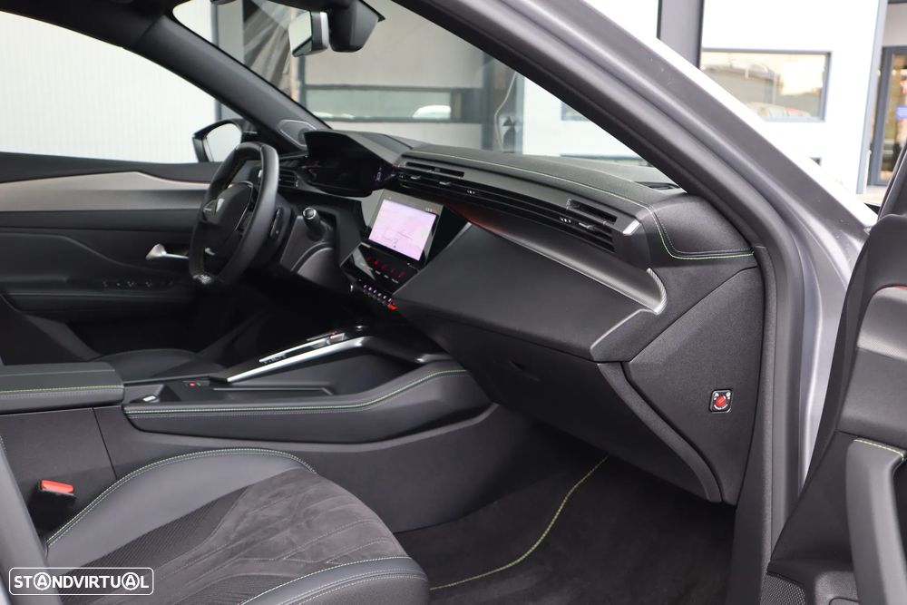 Peugeot 308 PureTech 130 EAT8 GT - 12