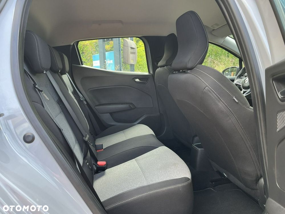 Renault Clio - 27