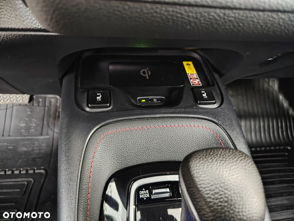 Toyota Corolla 2.0 Hybrid GR Sport Dynamic - 26