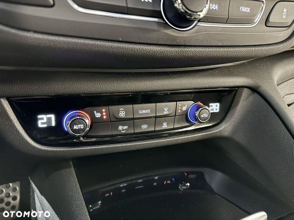 Opel Insignia - 29