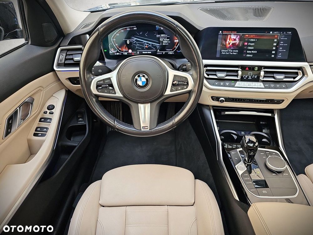 BMW Seria 3 320d xDrive Sport Line - 12