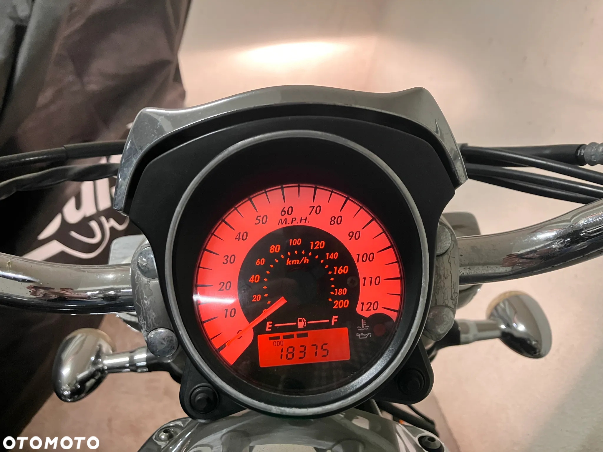 Suzuki Boulevard - 3