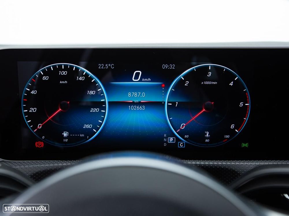 Mercedes-Benz CLA 180 - 21