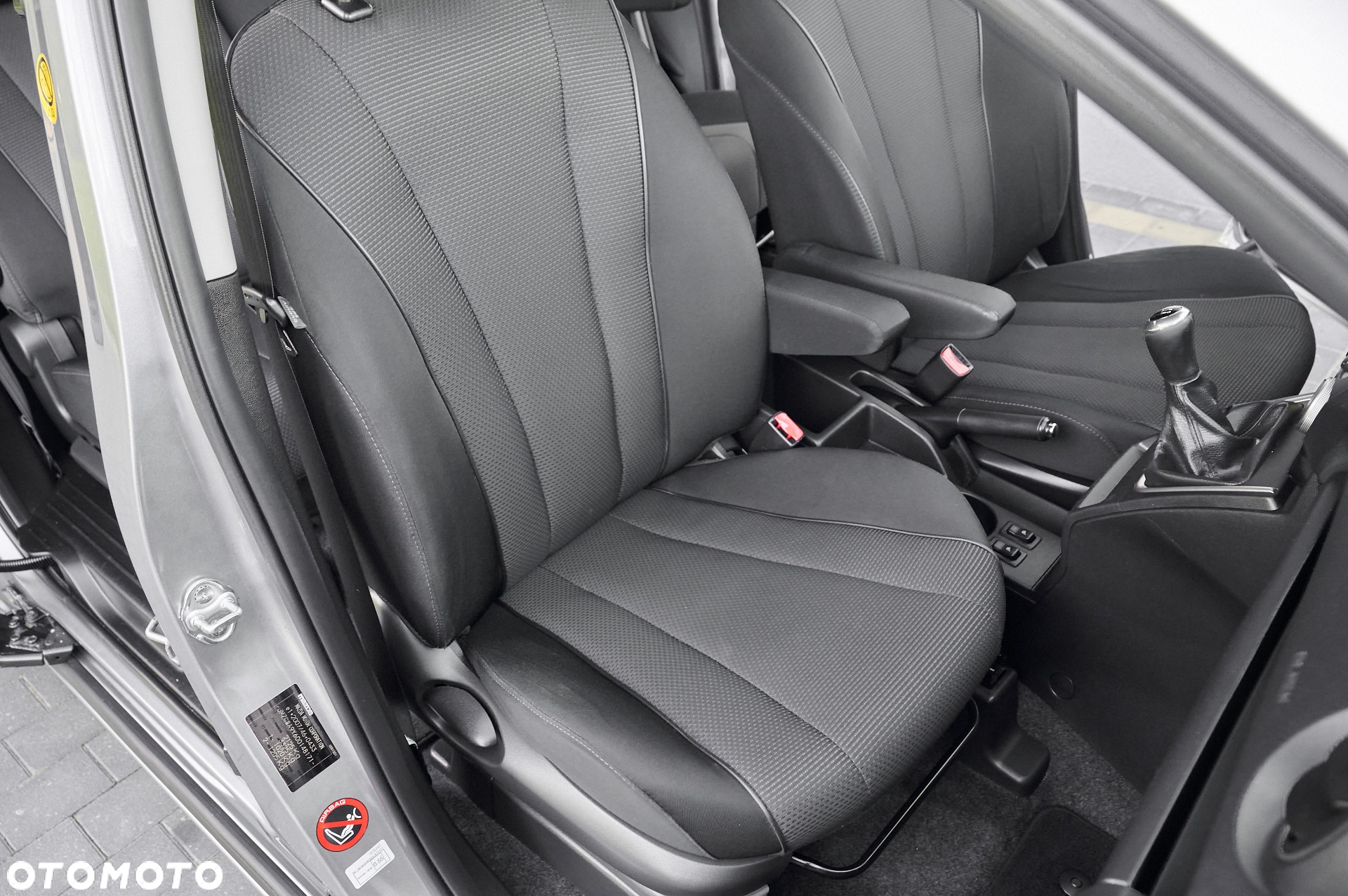 Mazda 5 - 24
