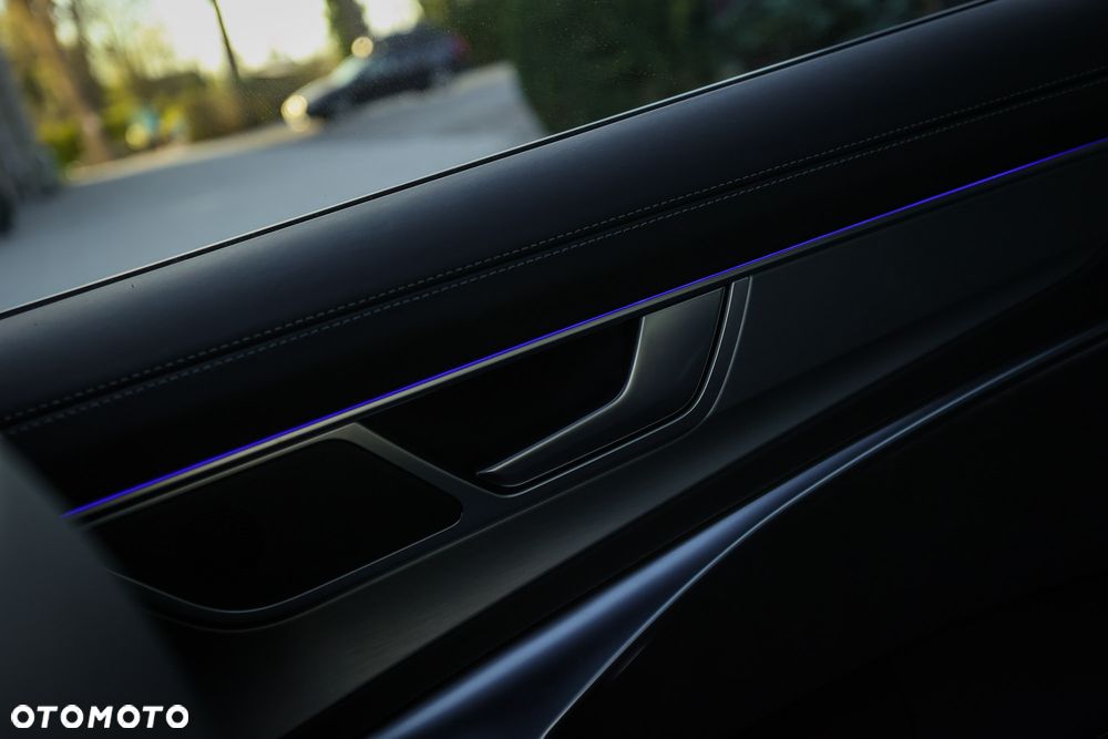 Audi A6 Avant 40 TDI quattro S tronic S line - 31