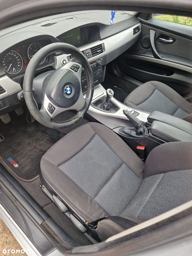 BMW Seria 3 320d DPF - 12