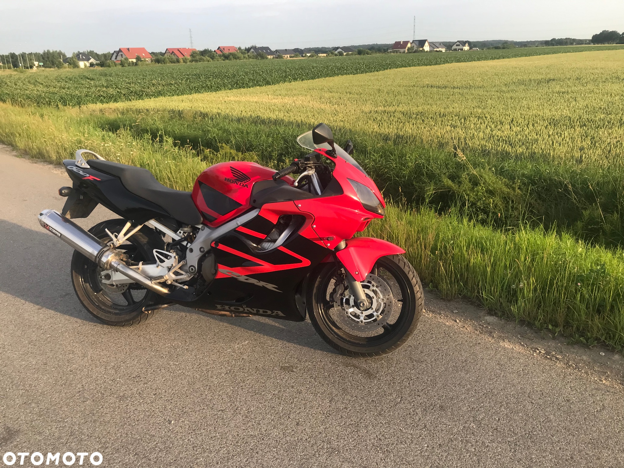 Honda CBR - 3