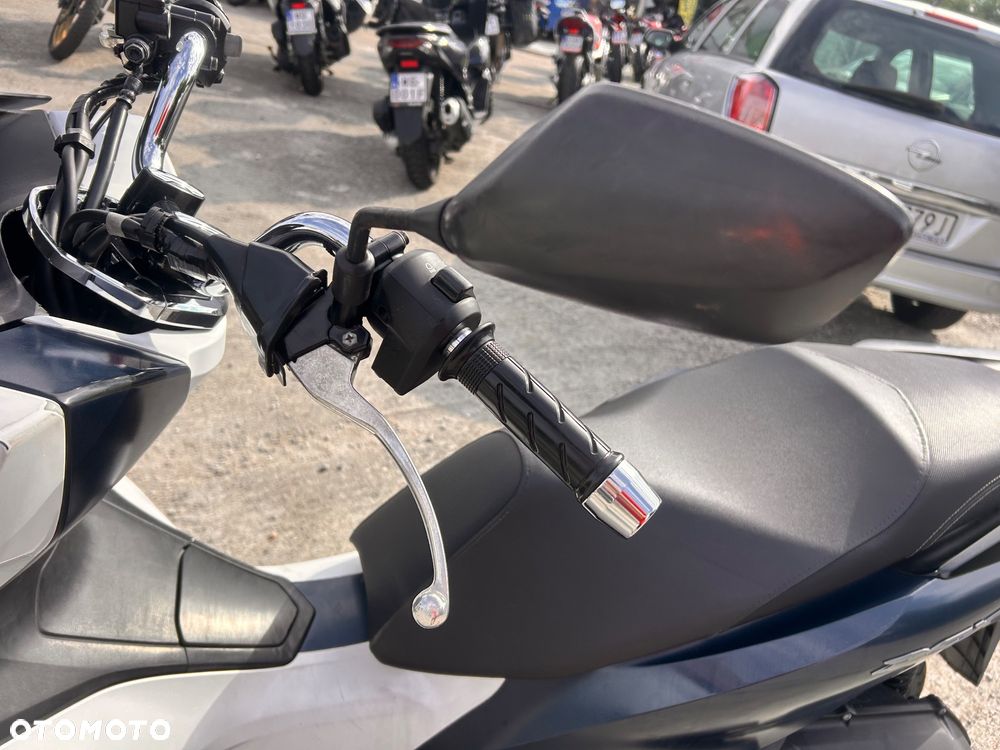Honda PCX - 15