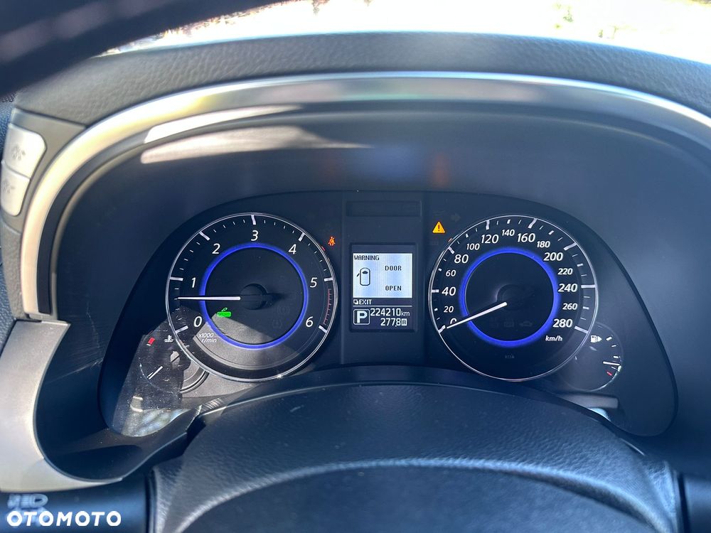 Infiniti QX70 3.0d GT Premium - 17
