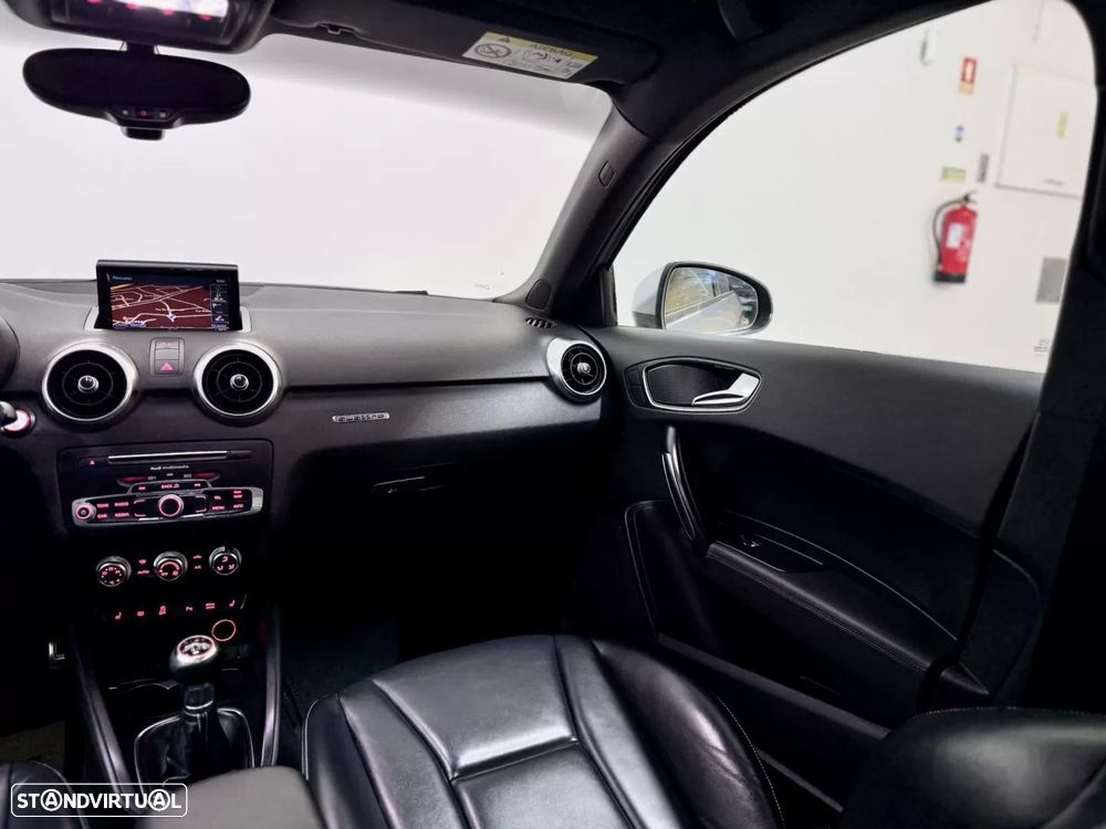 Audi S1 Sportback 2.0 TFSi quattro - 32