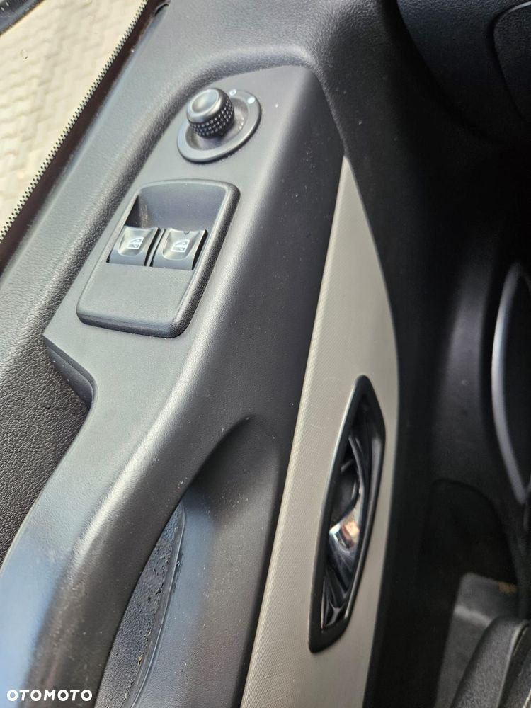 Renault Trafic - 19