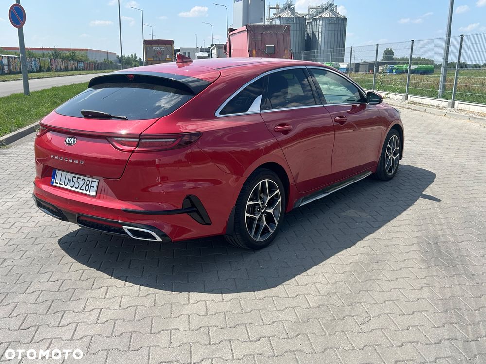 Kia ProCeed - 9