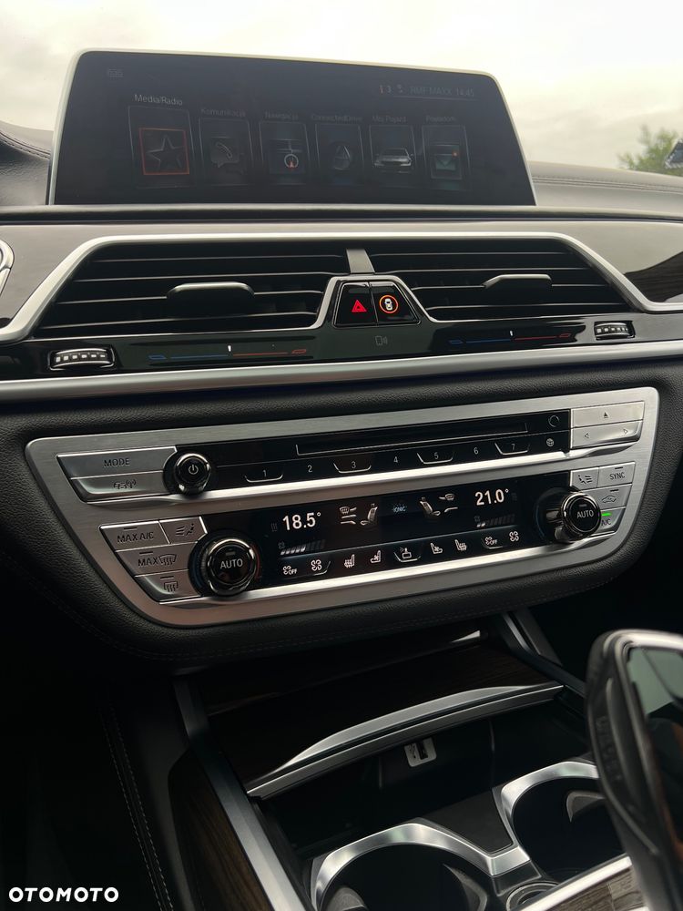 BMW Seria 7 750d xDrive - 29